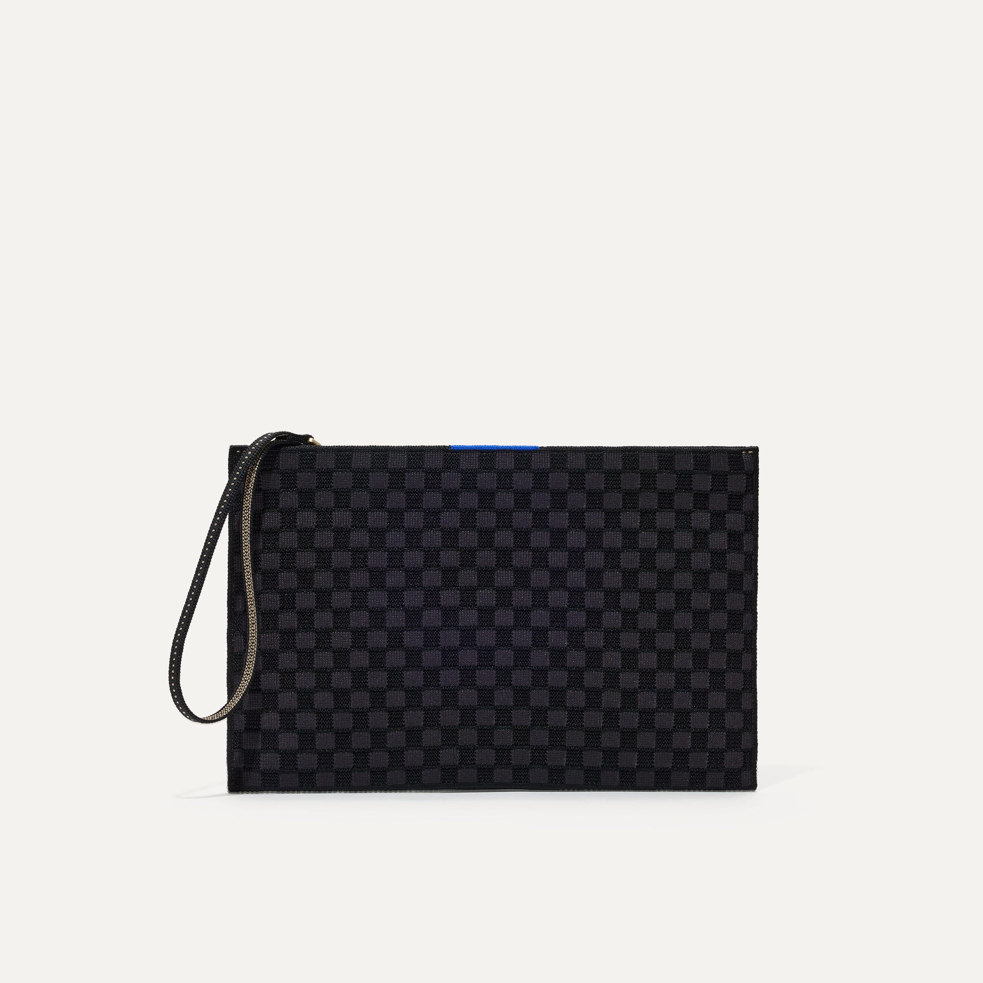 PLP |The Wristlet in Black Sand shown from the front.