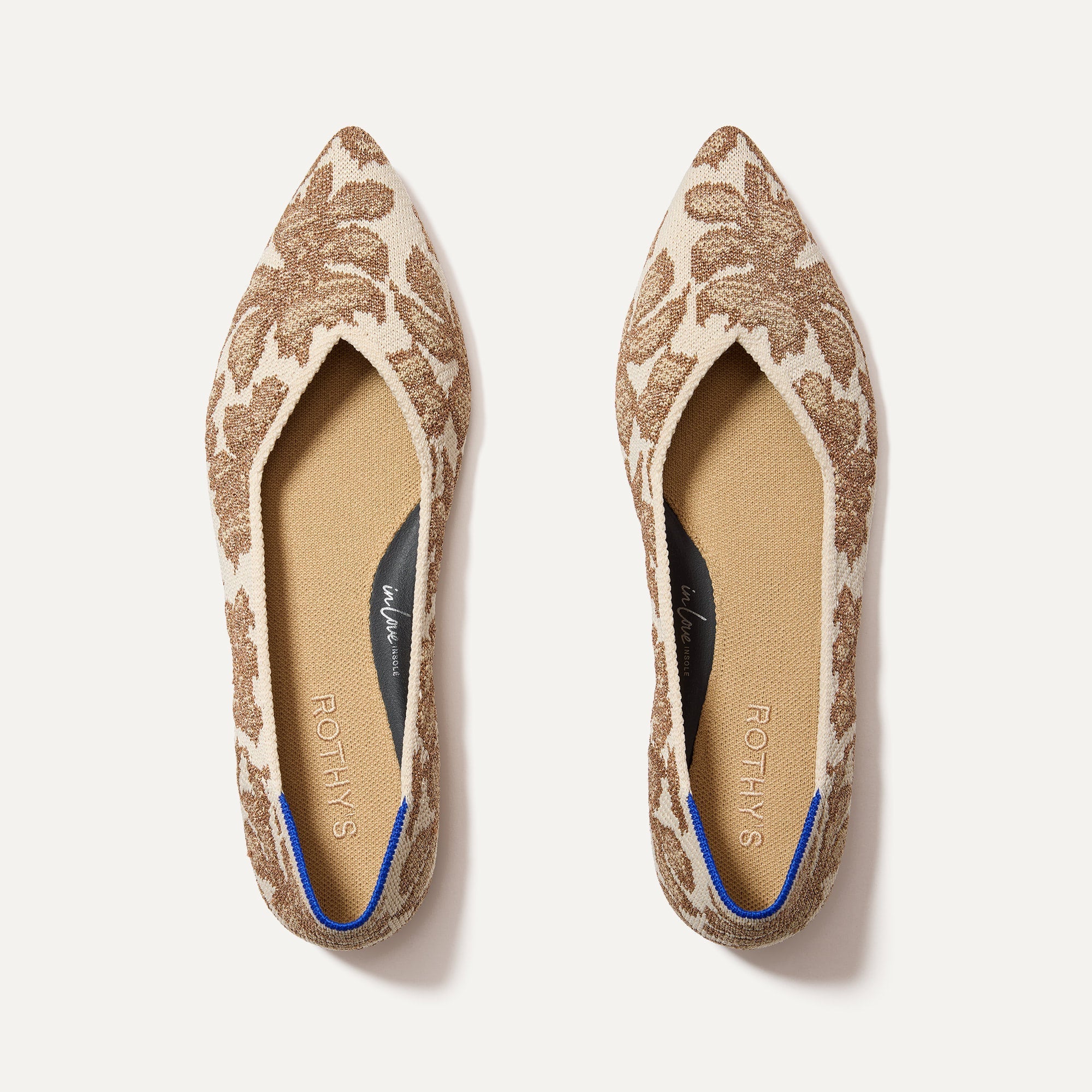 The Point II in Gold Chantilly shown from the top.