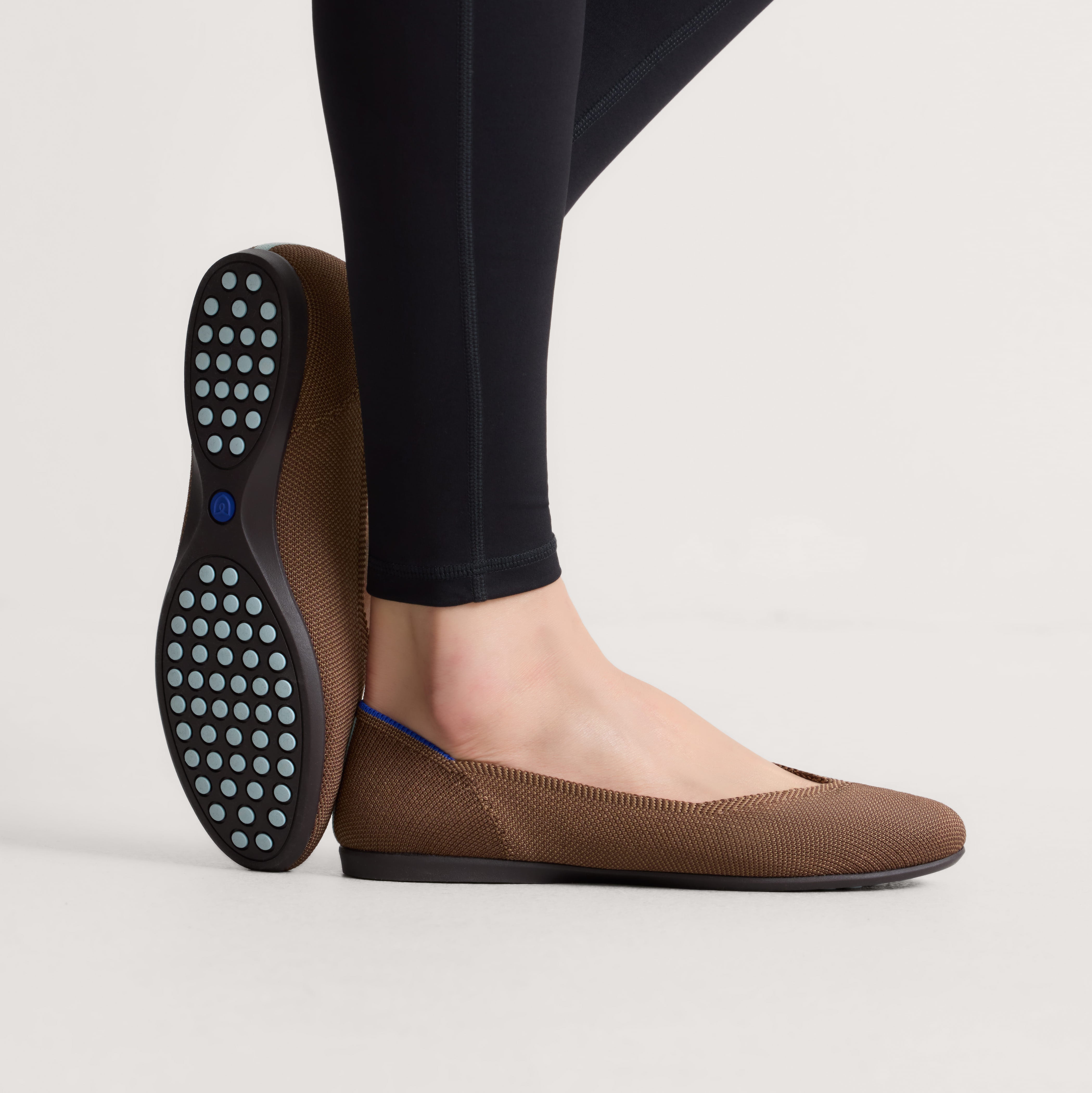 hover | Model wearing The Daily Flat in Minx. 