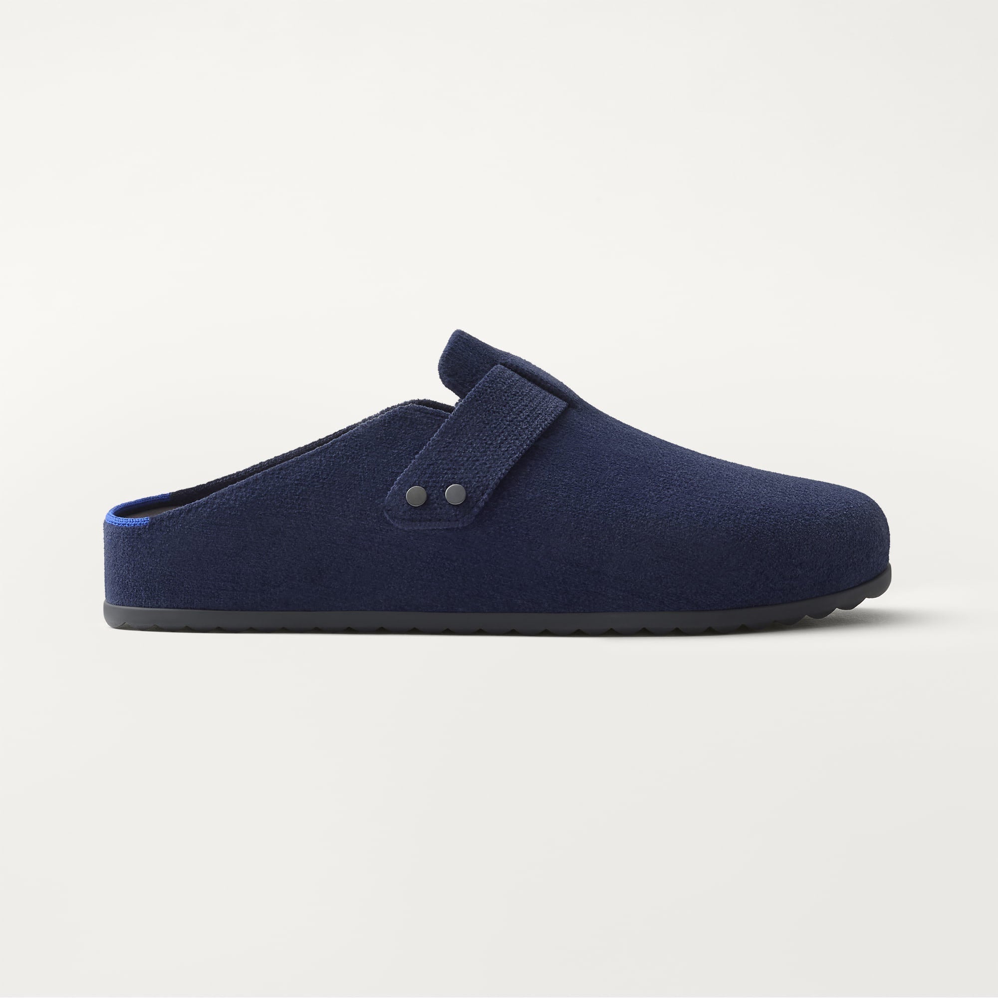 PDP | The Men's Clog in ReVelvet™ Deep Navy shown from the side. 